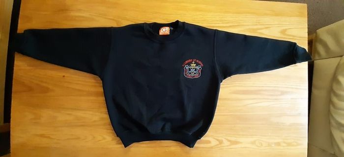 Gardiner Street School Uniform 4pcs Size 6,7,8 30e only