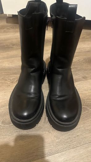 boots size