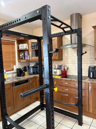 550KG RATED  Branded Heavy Gauge Steel Full Pro Power Rack!!!