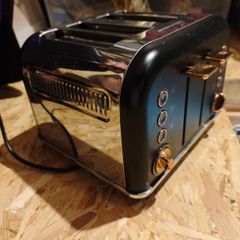 Morphy Richards Toaster
