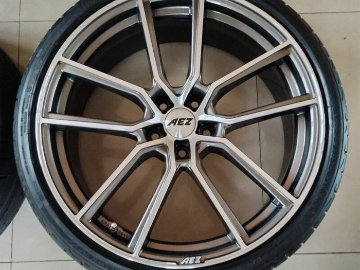 20" AEZ Raise Alloys - Gunmetal Grey