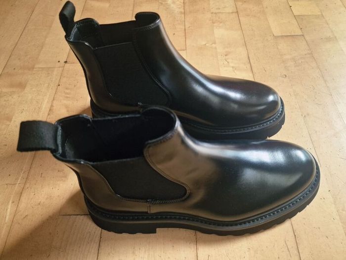 H&M Chelsea boots new(unused)