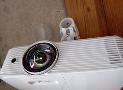Projector Optima