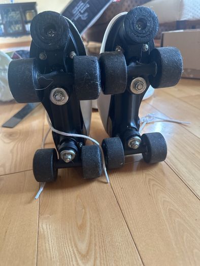 No fear quad roller skate size 3