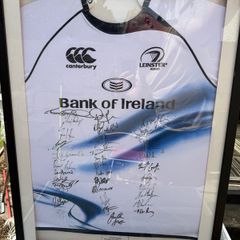 Signed framed Leinster shirt 2011 Heineken cup winners