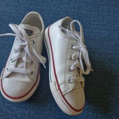 White leather Converse - infant size UK9/EUR25 - very good condition