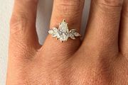 Brand new 18k diamond ring