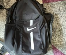 Nike 30L bag