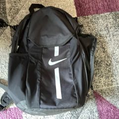 Nike 30L bag