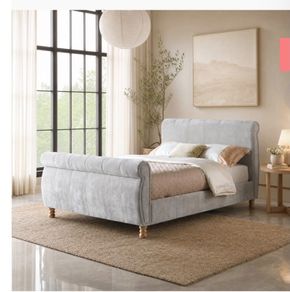 SALE E300 off Chicago Double and Kingsize Beds