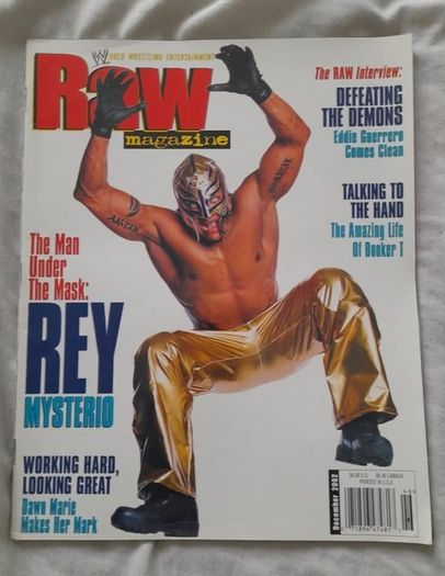 Wwe Raw Magazines 2002