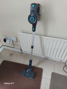 Oraimo Cordless Vacuum Cleaner with 2200mAh6 Rechargeable Battery, just vacuum & charger, no accessories