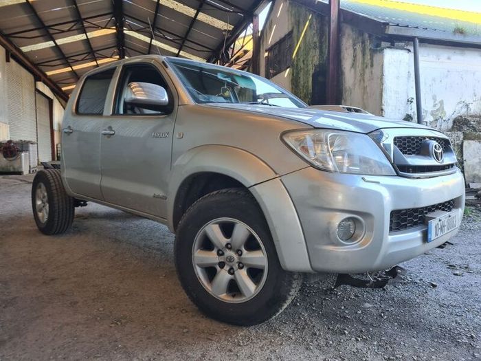 Toyota Hilux for parts