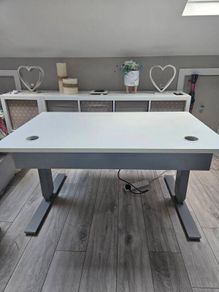 height adjustable electric desk