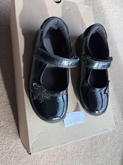 Girls school footwear