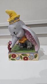 Disney traditions dumbo & timothy statue