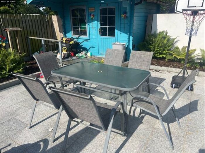 chairs garden