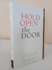 Hold Open the Door: A Commemorative Anthology from The Ireland Chair of Poetry Edited by Michael McCann (PT09)