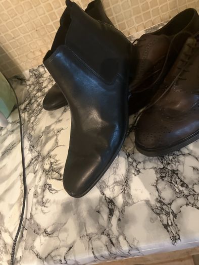 Men's leather shoes