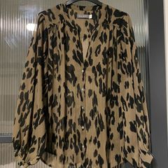 Mint Velvet blouse size M