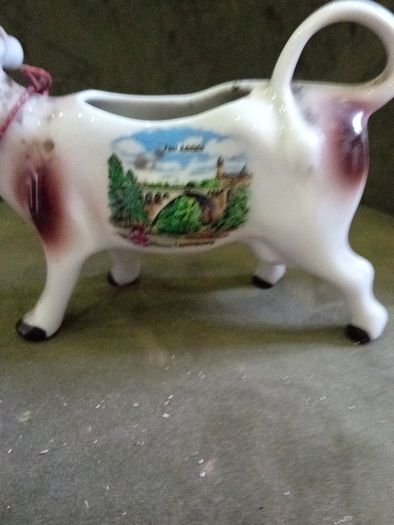 vintage cow creamer