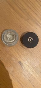 Charlotte Tilbury cream eyeshadow oyster pearl