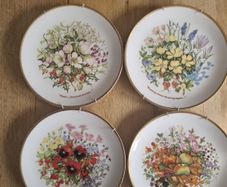 Set collector Designer  " Sue Elizabeth Grimshaw"
