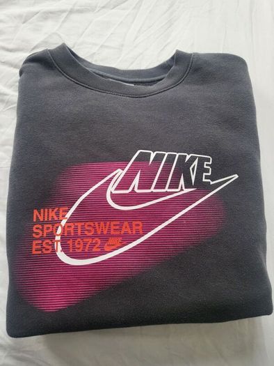 Nike sweatshirt