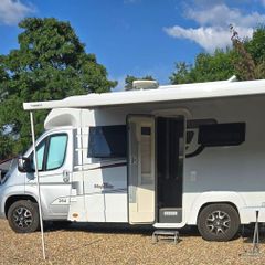 2019 Majestic 254 Motorhome ( Only 9900 miles)