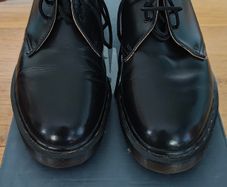 The Original Dr Martens Air-Wair Men's shoes Black- Size 9