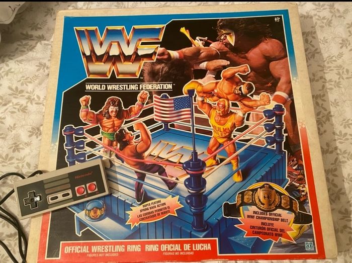 WWF Hasbro ring, 1 boxed used and 1 loose used + figures