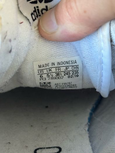 Womens Adidas Continental 80 white trainers