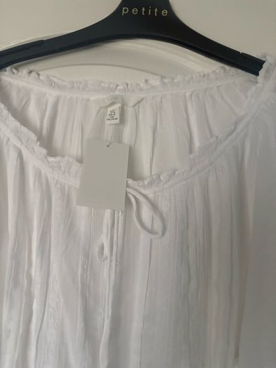 White top from H&M size L