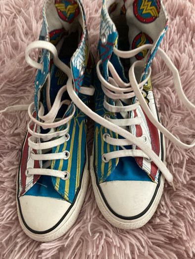 7 pairs of Genuine Converse