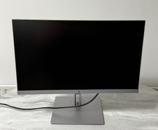 HP E243 Full HD monitor