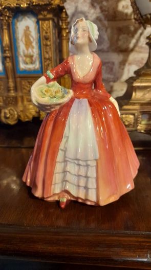 Royal Doulton figurine "Janet"