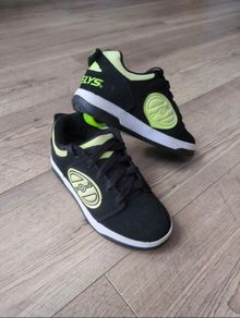 heelys