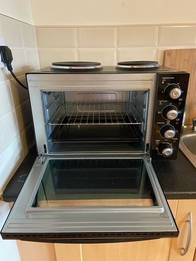 Oven