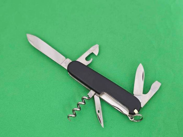 Vibtage Rare Collectable Discontinued Victorinox Mountain Bike Model without the kit 91mm Swiss Army Knife 1990s