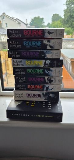 Jason Bourne Books