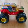 Monster Jam Garage Playset Image 5