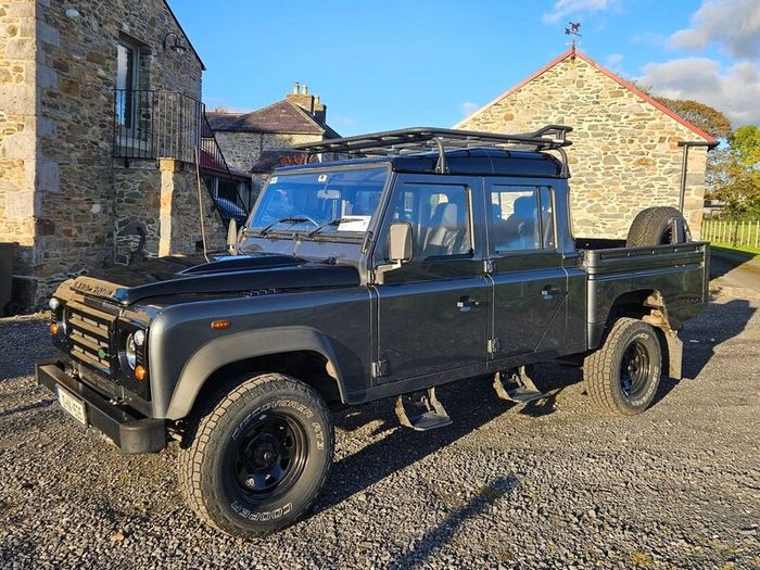 Land Rover Defender 130- 2010 crewcab