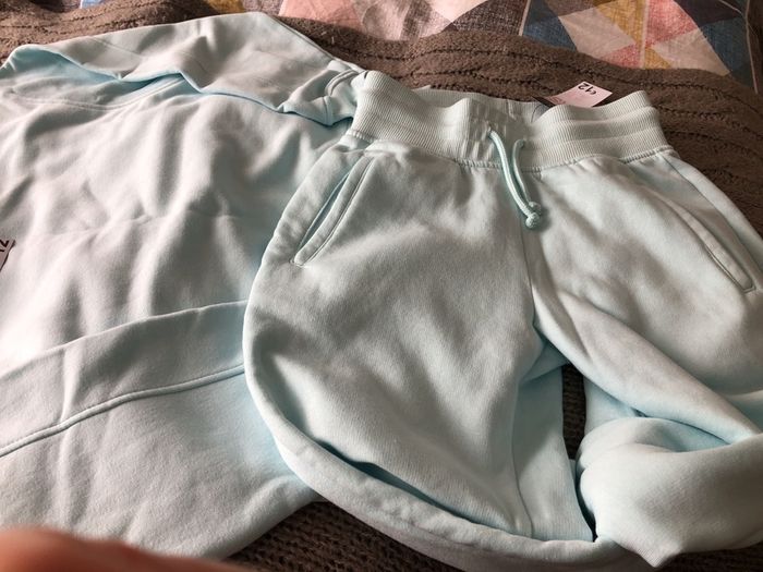 New with tags mint tracksuit size XS