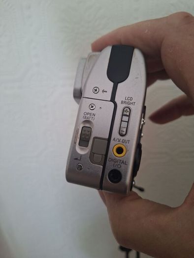 Sony Cyber shot DSC F55 untested