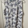 He loves me, he loves me not women ladies sleeveless shirt, tank top, mint condition, like new Image 3