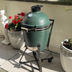 Big Green Egg Medium BBQ Excellent Condition