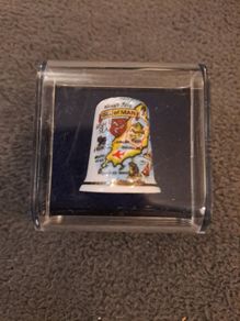 Vintage Isle of Man Bone China Thimble