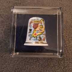 Vintage Isle of Man Bone China Thimble