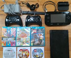Nintendo Wii U console Black 32GB Bundle