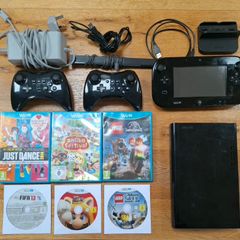 Nintendo Wii U console Black 32GB Bundle